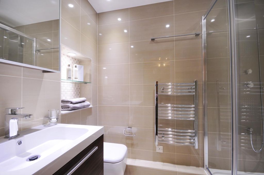 Property photo 1 of 10 62Bc Bathroom 11.Jpg