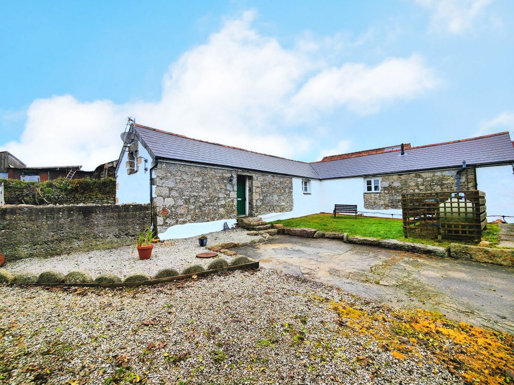 Property photo 1 of 11