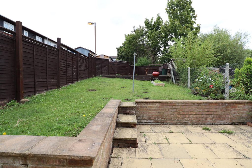 Property photo 2 of 16