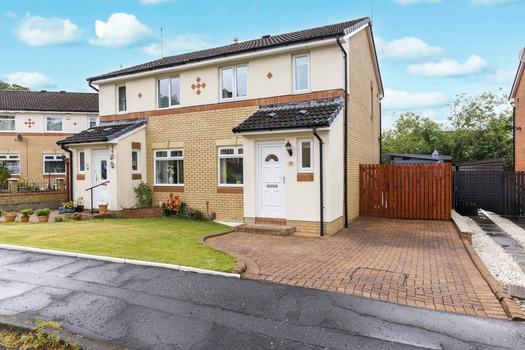 Property photo 1 of 18 External