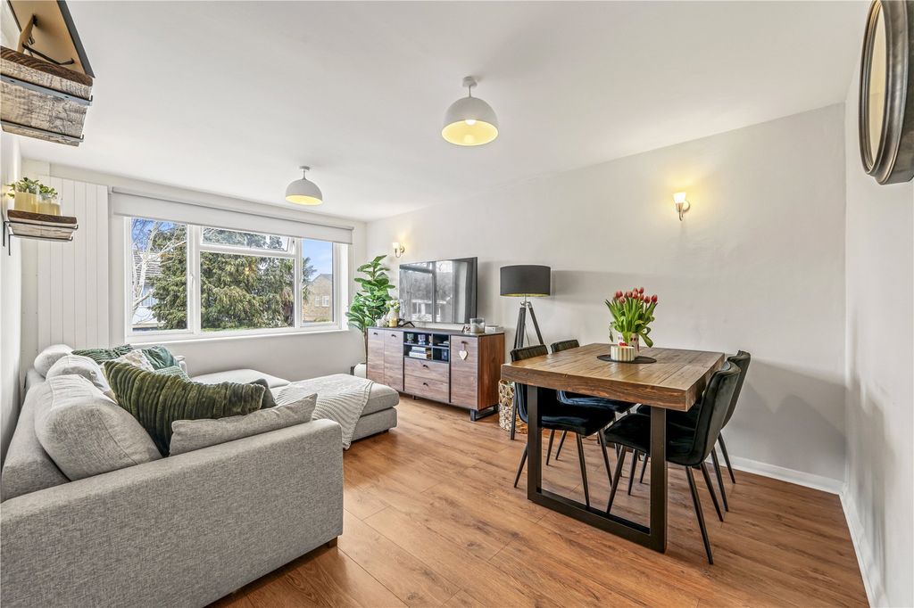 Property photo 2 of 11 Picture No. 22