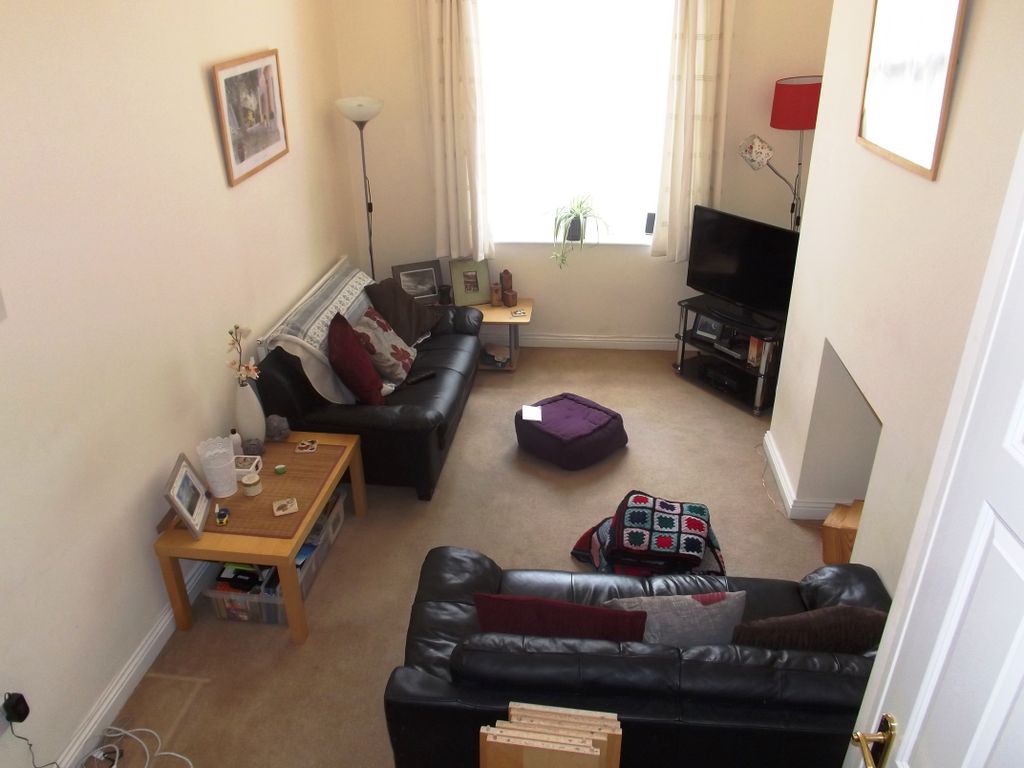 Property photo 3 of 6