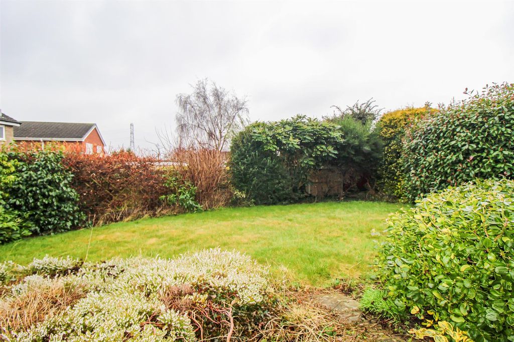 Property photo 2 of 12 Outside