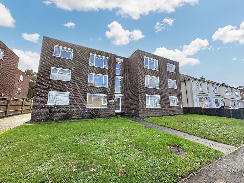 Property photo 3 of 11