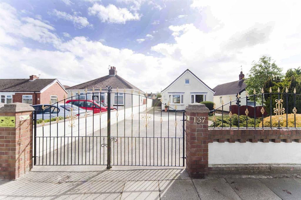 Property photo 3 of 31