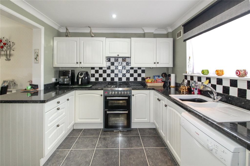 Property photo 3 of 23 Picture No. 04