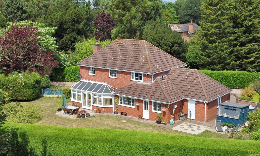 Property photo 1 of 25