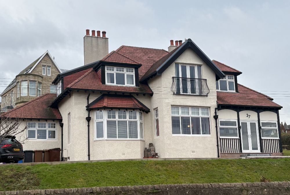 Property photo 2 of 39