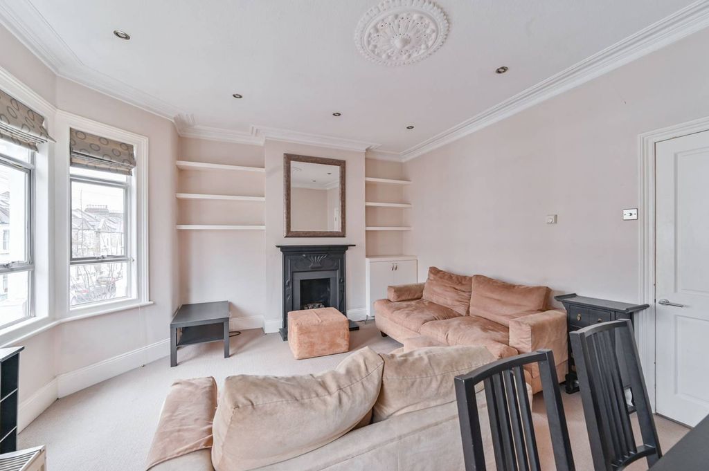 Property photo 3 of 14