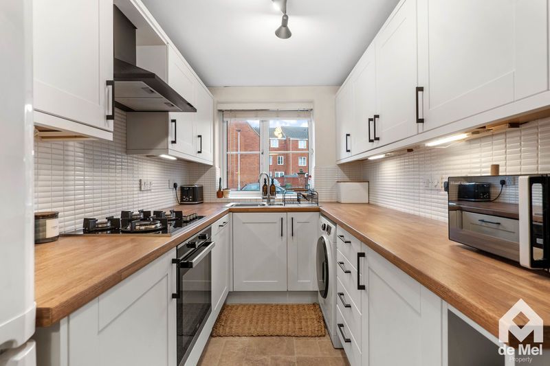 Property photo 3 of 14 Photo 9