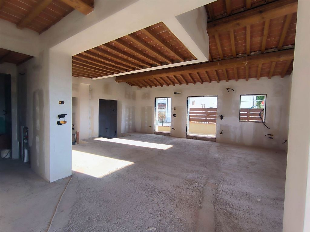 Property photo 3 of 30