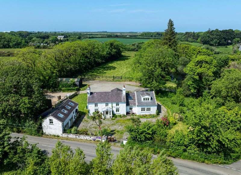 Property photo 1 of 44 Ballachurry Beg