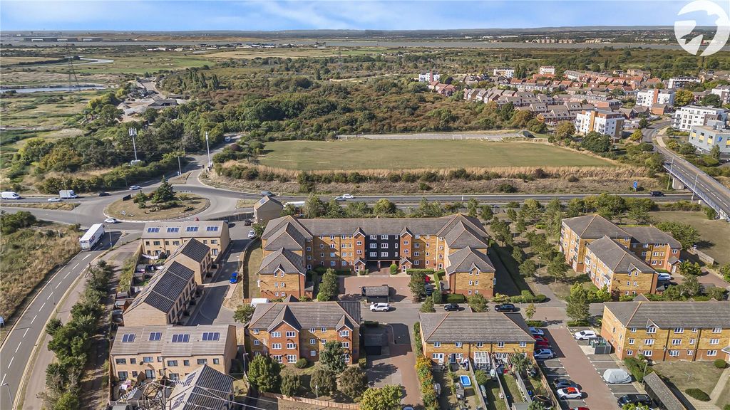Property photo 1 of 16 External Aerial