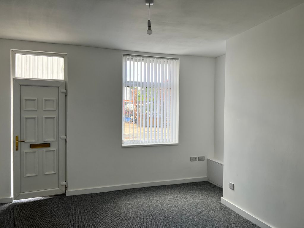 Property photo 3 of 13 Img_7121