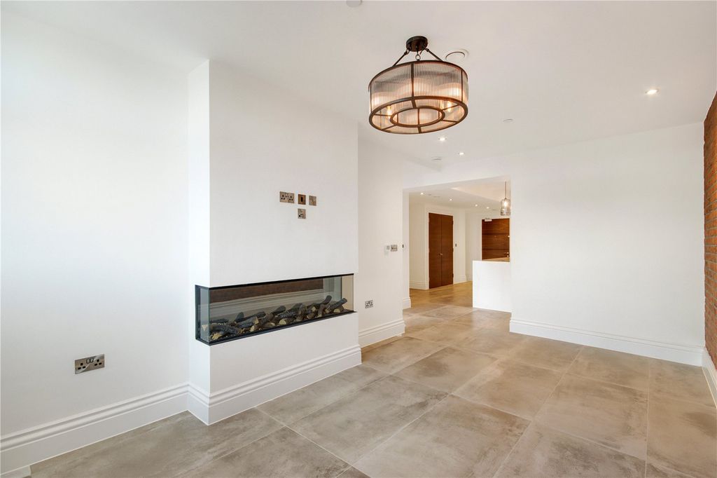 Property photo 2 of 10 Plot 5 Living