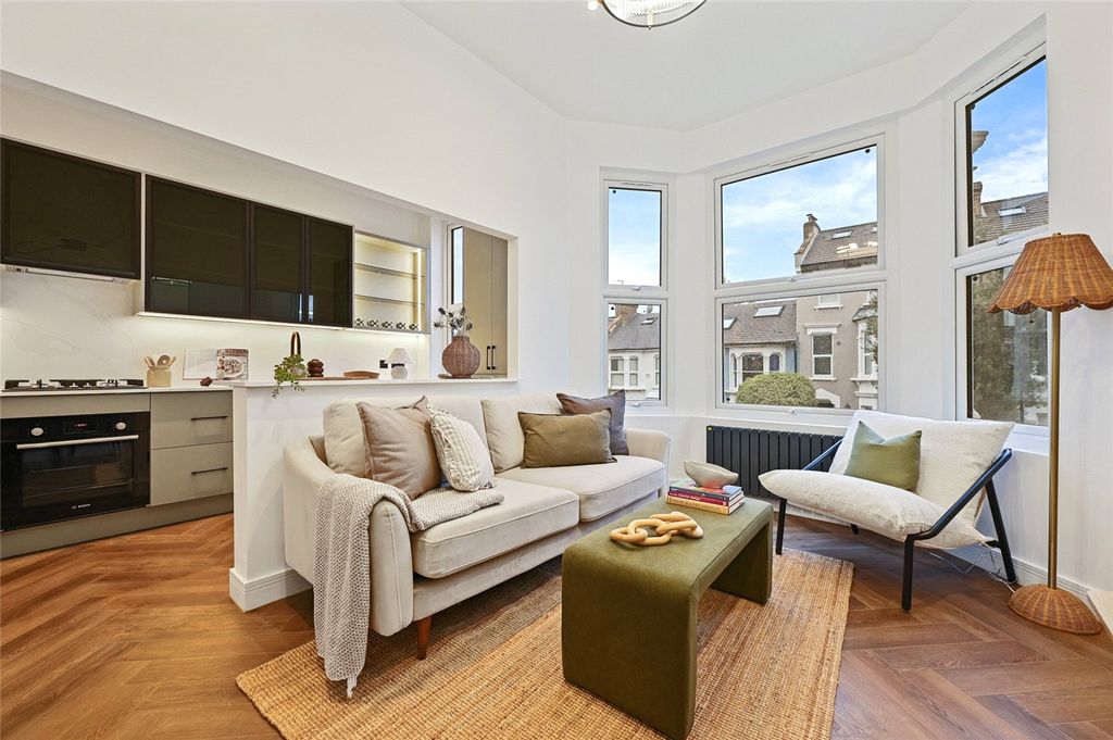 Property photo 1 of 12 Picture No. 05