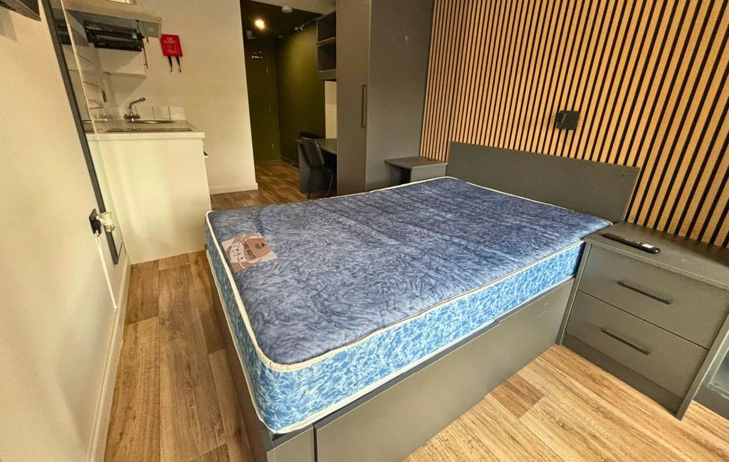 Property photo 3 of 5