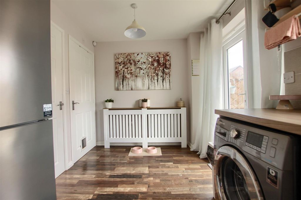 Property photo 3 of 10 cd5.Jpg