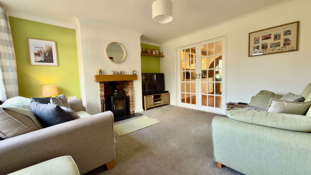 Property photo 2 of 15