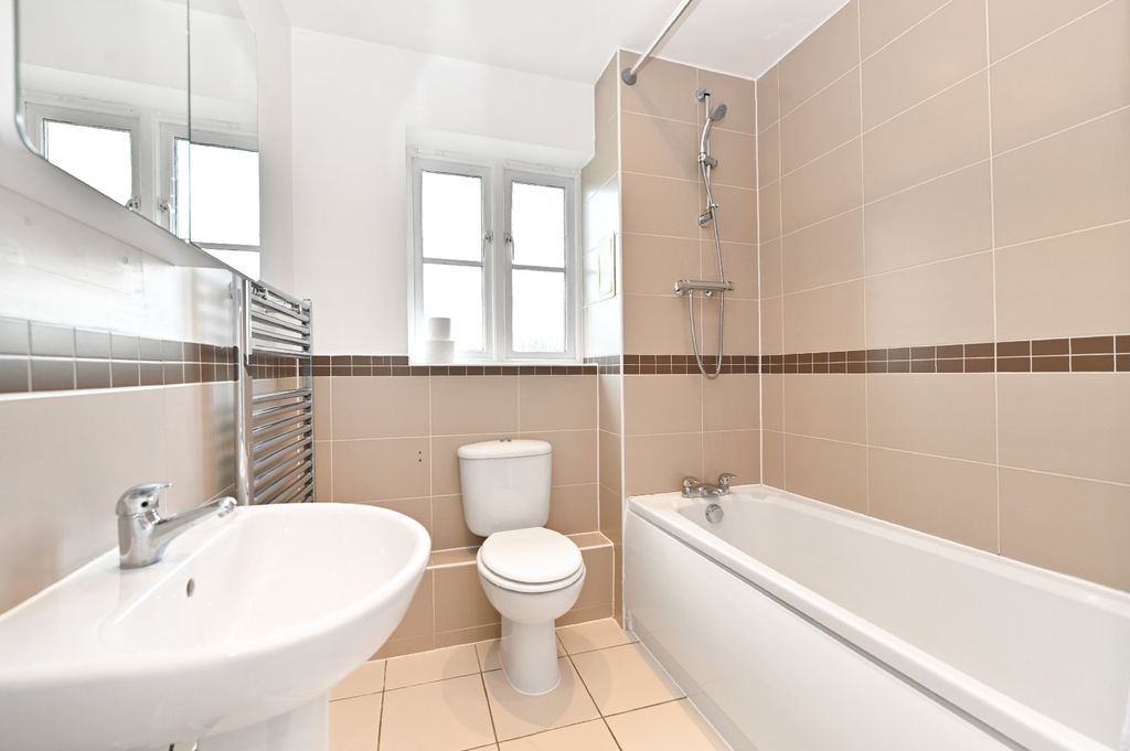 Property photo 3 of 12 Picture No. 02