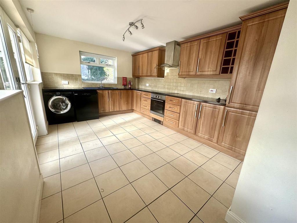 Property photo 2 of 17 Tempimagentfrnx.Jpg