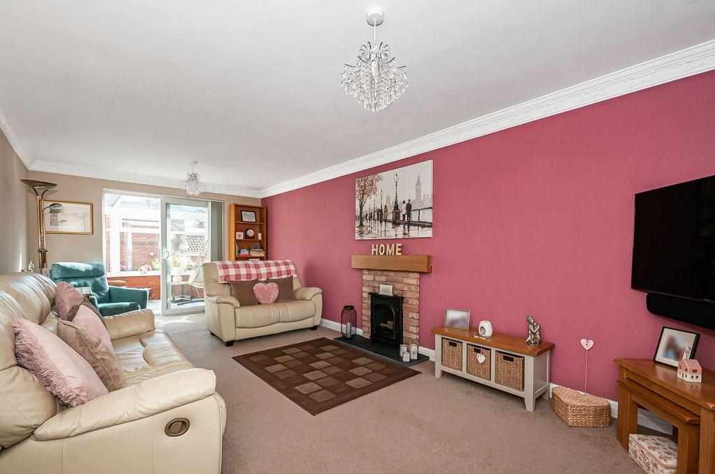 Property photo 2 of 22