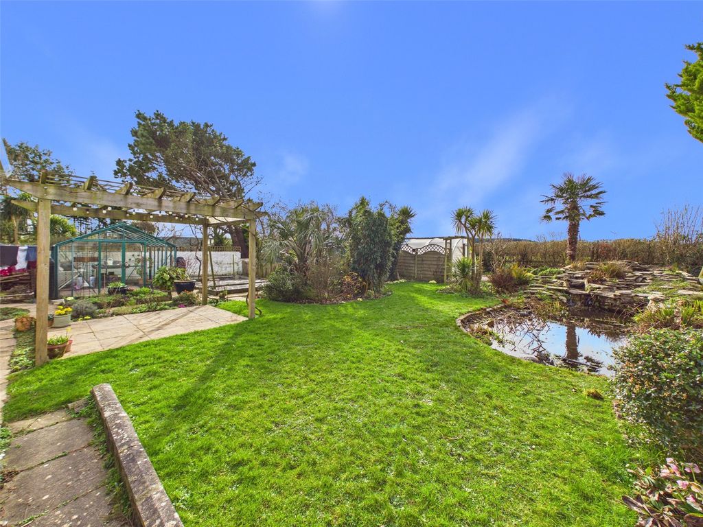 Property photo 2 of 28 Picture No. 63