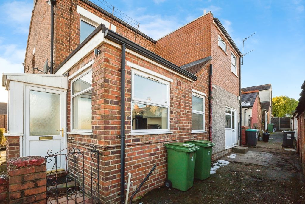Property photo 2 of 17 Rear