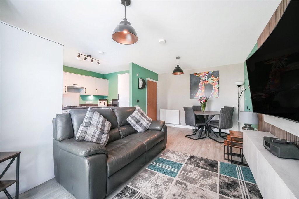 Additional image 5 of 2 bed flat for saleSnibble Gardens, Uphall Station, Livingston, West Lothian EH54