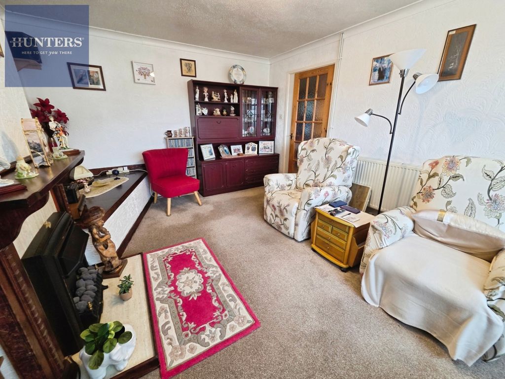 Property photo 3 of 14 Pbox-Img.Jpg