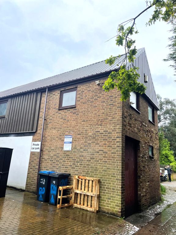 Property photo 1 of 1 122 Ewell Road