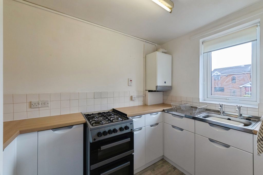 Property photo 2 of 13 Kitchen