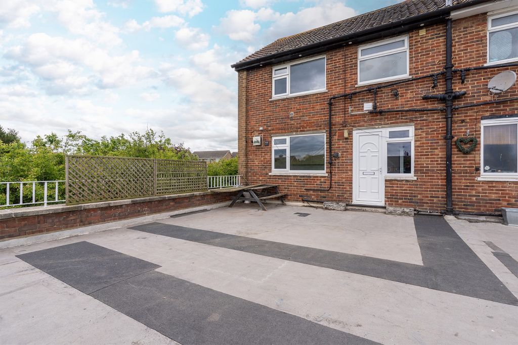 Property photo 1 of 19 5122111