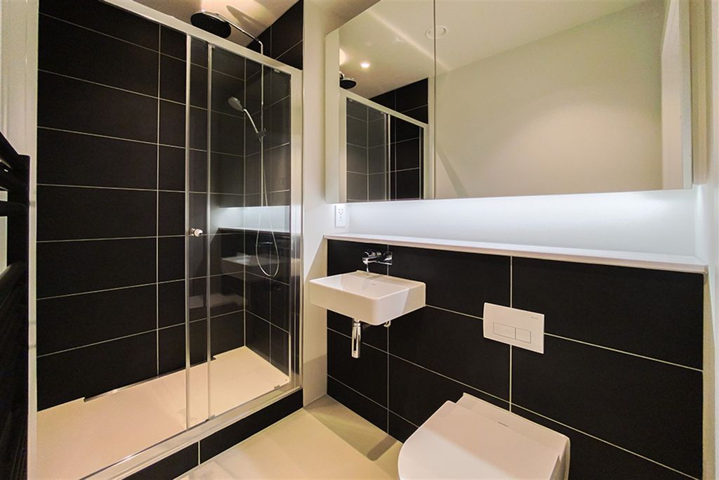 Property photo 2 of 15 (Main)