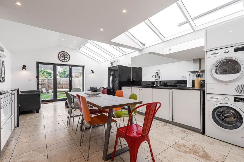 Property photo 1 of 26 Kitchen