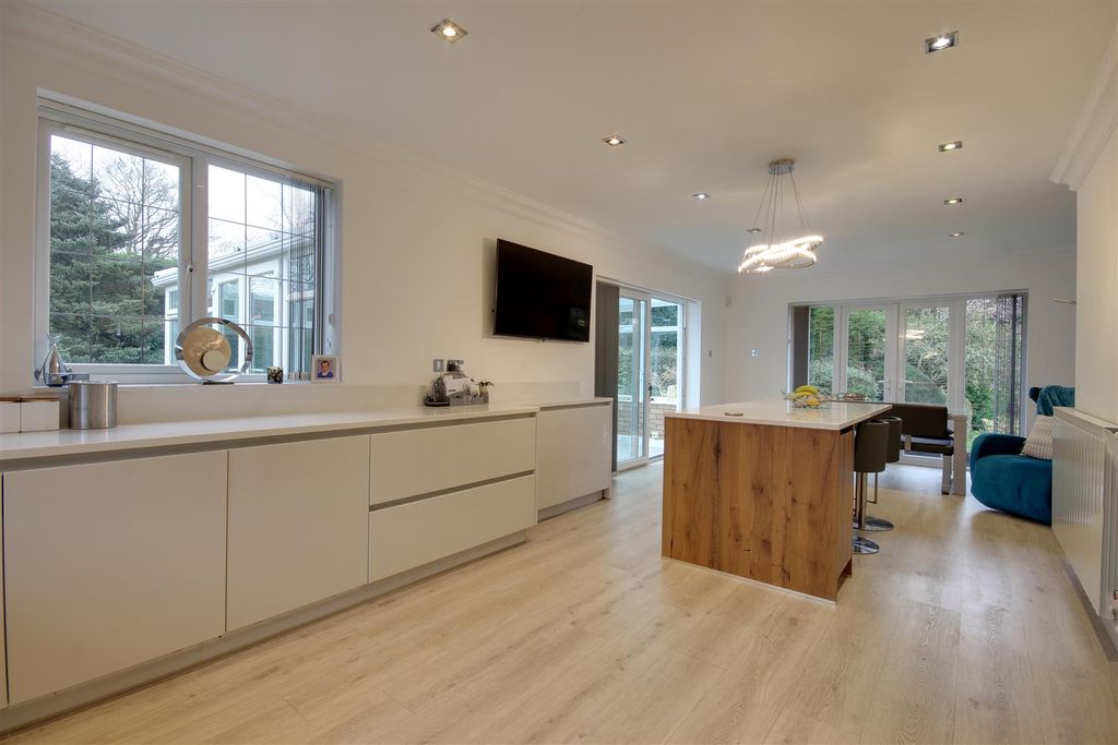 Additional image 5 of 4 bed detached house for saleOff Kemp Road, Swanland HU14