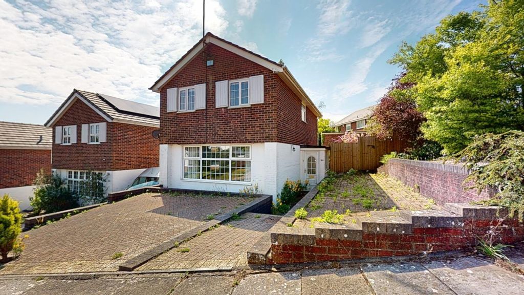 Property photo 1 of 18