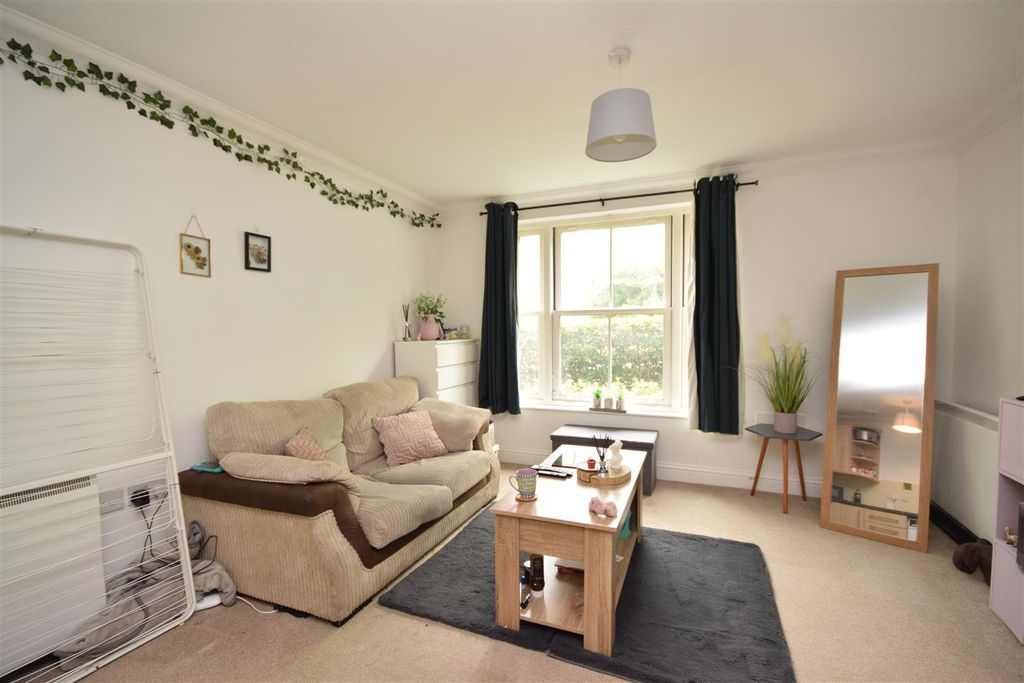 Property photo 2 of 5 4.Jpg