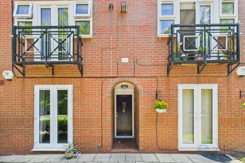 Property photo 2 of 13 External Entrance