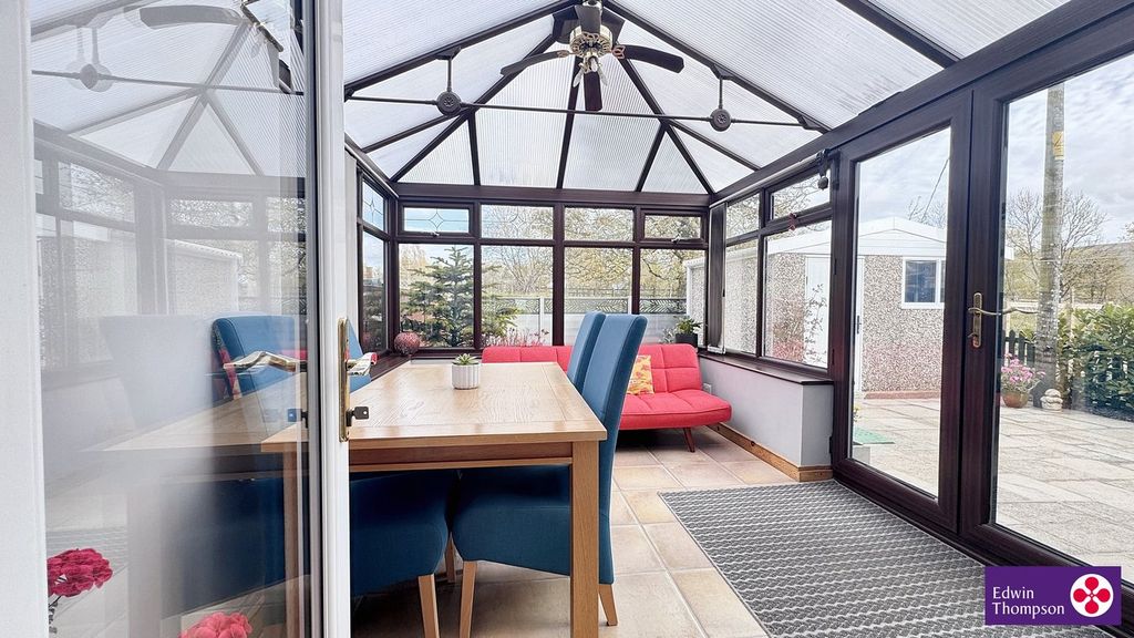 Property photo 3 of 26