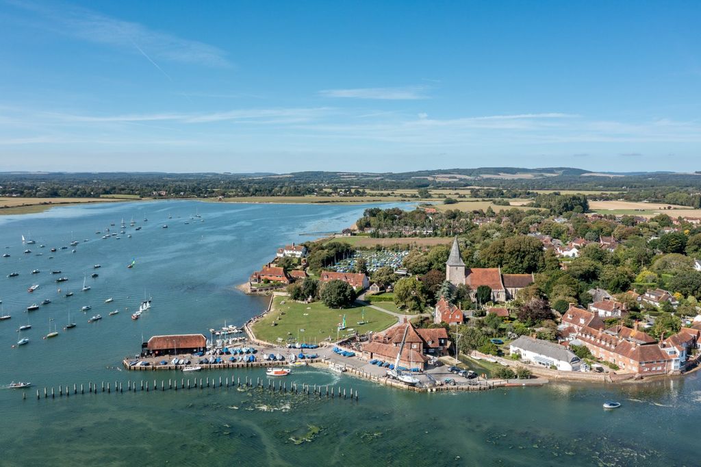 Property photo 3 of 17 Picture No. 20