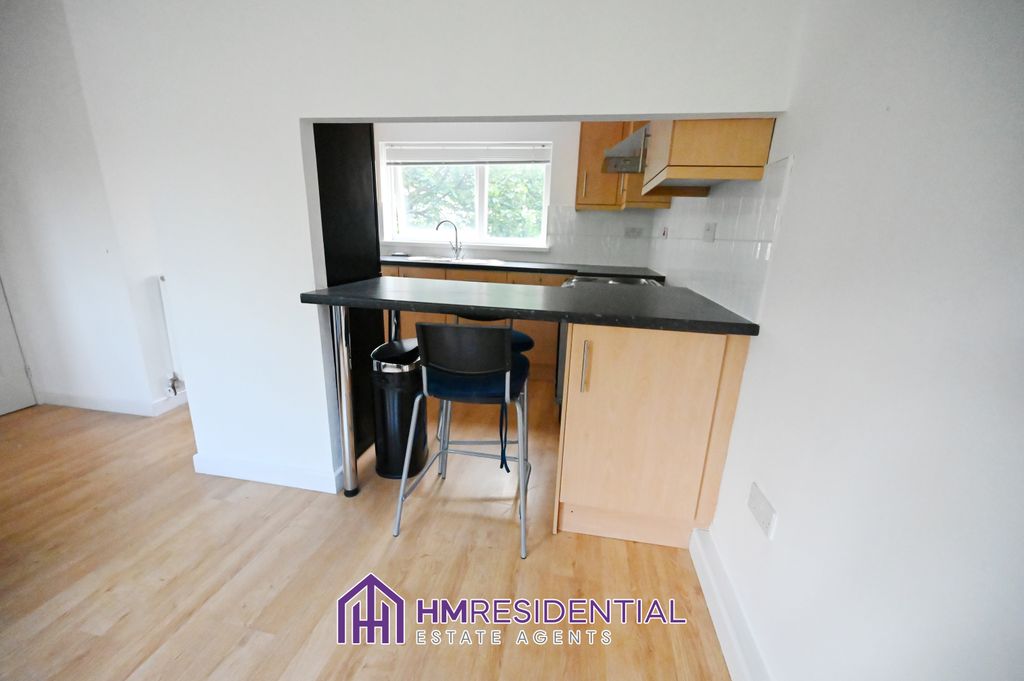 Property photo 3 of 8 Img_1540_6_Original.Jpg