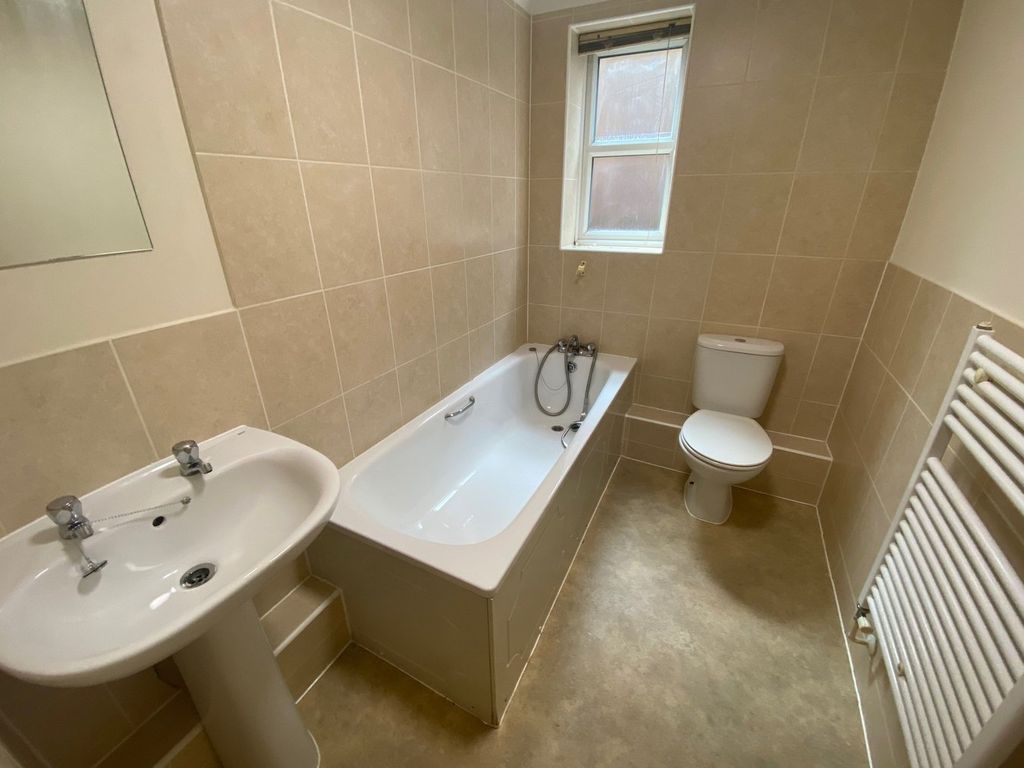 Property photo 2 of 2