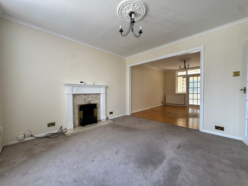 Property photo 3 of 15 Picture No. 18