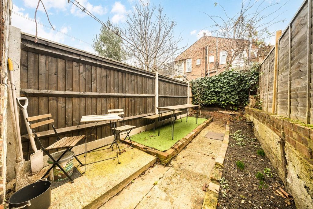 Property photo 3 of 7