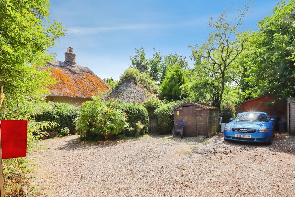 Property photo 3 of 16 Pbox-Img.Jpg