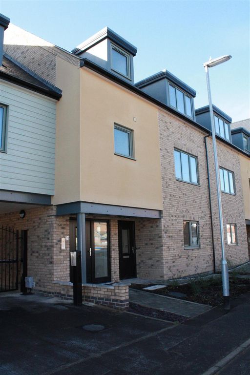 Property photo 1 of 8 Main Picture