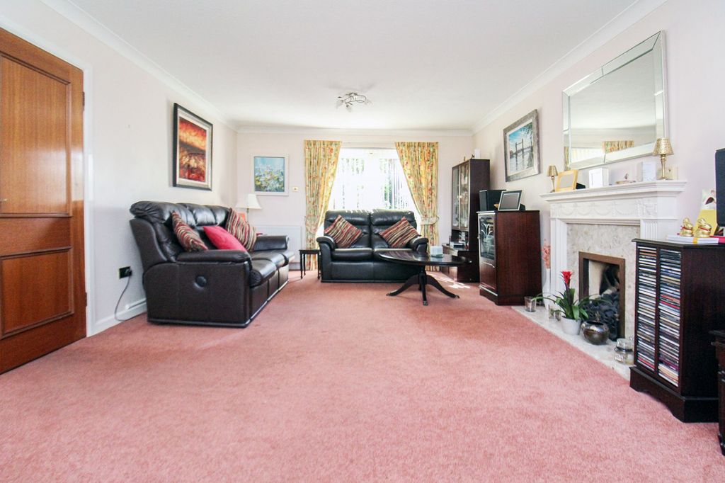 Property photo 2 of 25