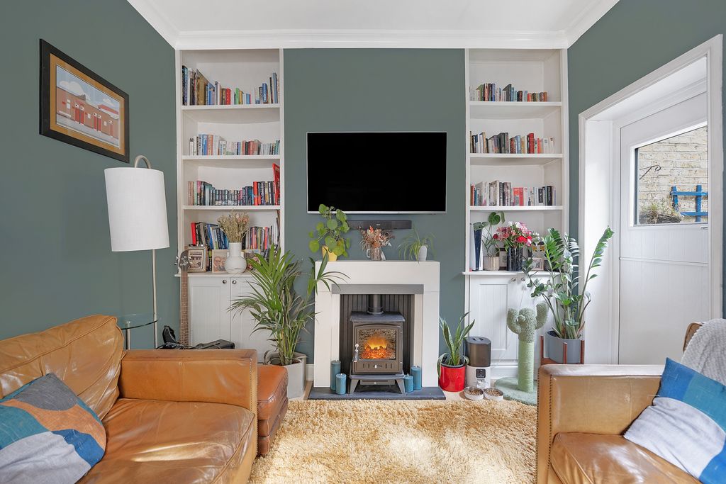 Property photo 3 of 13