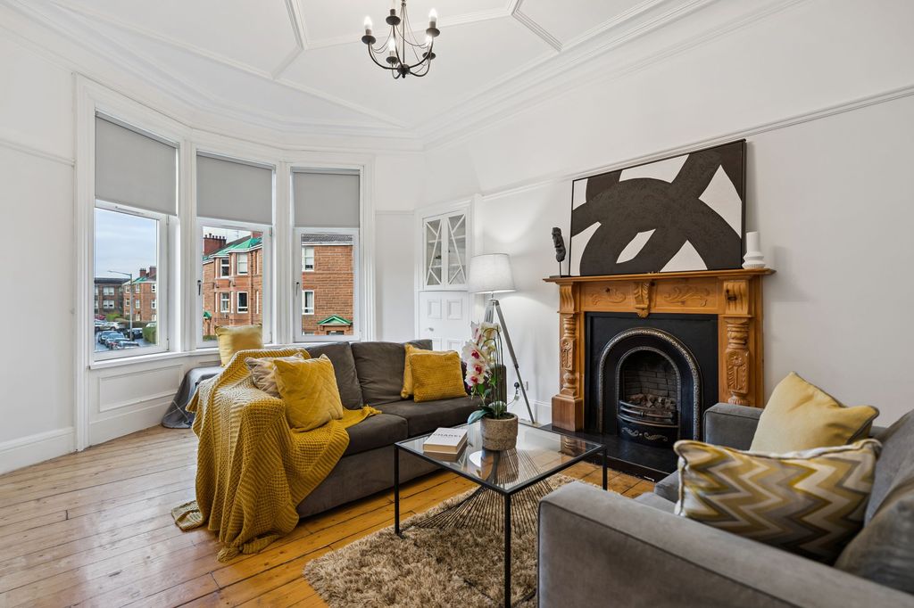 Property photo 2 of 25